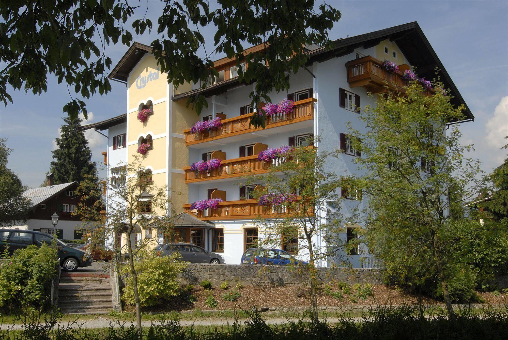 Classic Rooms By Crystal Sankt Johann in Tirol Exterior foto